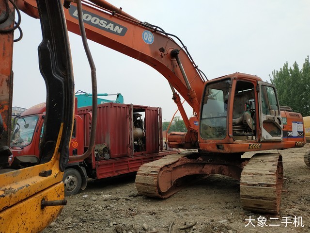 斗山 DH225LC-7 挖掘机